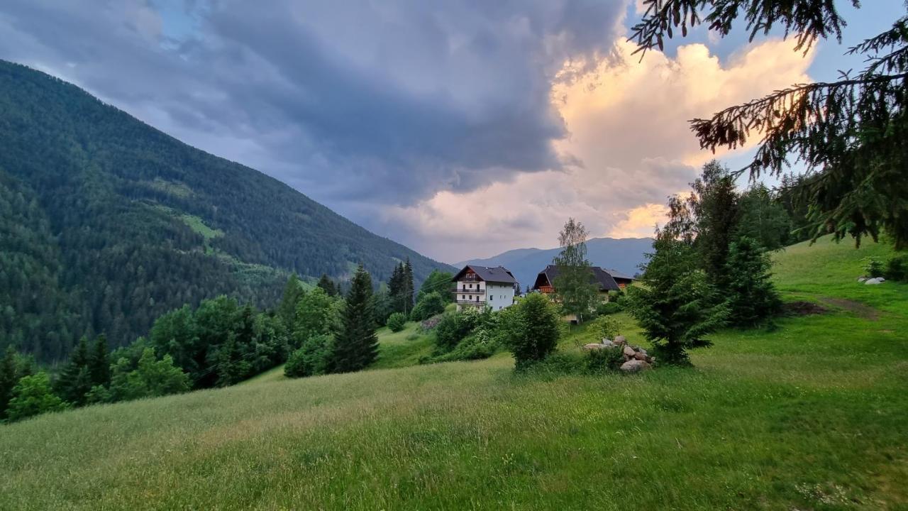 Ferienwohnungen Rabensteiner Bad Kleinkirchheim Exterior photo